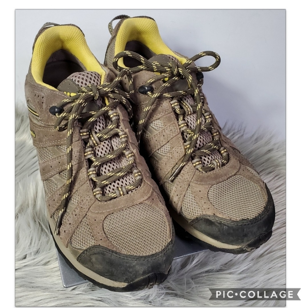 Columbia Hiking Shoes Sz 9.5